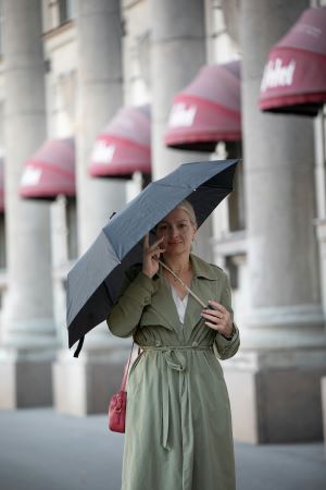 Lady with black umbrella