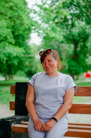 Grey sleeveless top for plus size