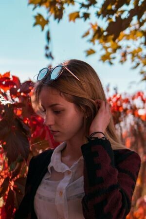 Lady in shades and blazer