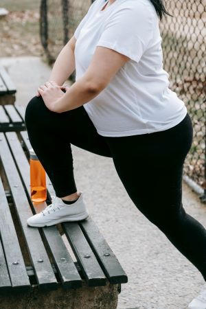 Curvy lady wearing black tights